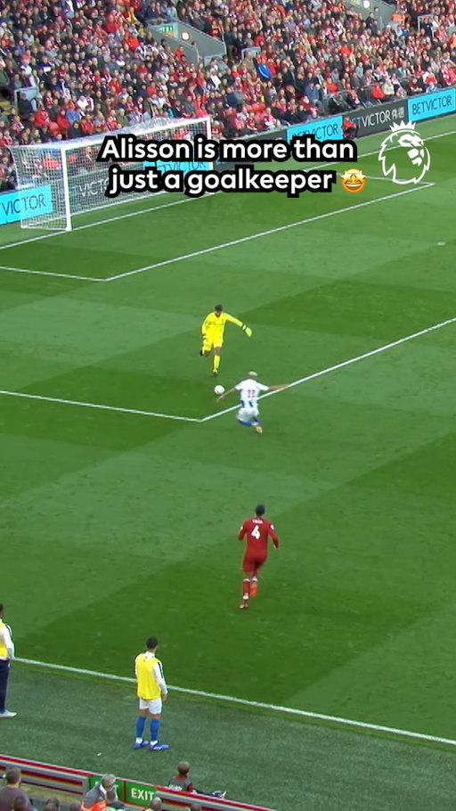 Silky footwork from Alisson 😮‍💨