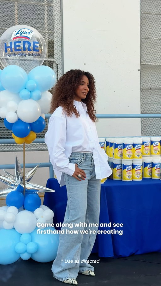 #Ad Back-to-school is busy, but this was the best kind of busy💙

I joined @lysol + @nationalpta to celebrate a special recipient of the Lysol HERE For Healthy Schools: Quality Time Off Grant. The grant funds in-school experiences for families nationwide—like this read-along event—and advances Lysol’s mission to help keep students present for meaningful classroom moments. With Lysol Disinfecting Wipes, which kill 99.9% of illness-causing germs* on surfaces, families can spend less time managing unexpected sick days and more time creating memories. #LysolPartner #HEREForHealthySchools

*When used as directed