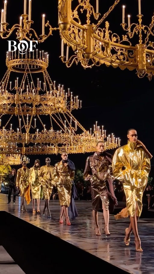 On Tuesday night @AnthonyVaccarello staged a spectacular Saint Laurent (@YSL) show featuring signature styles from the brand’s canon, rendered mostly in a multitude of golds. They spoke simultaneously to the golden age of Yves Saint Laurent and Vaccarello’s Midas touch: during the designer’s 10-year tenure, sales roughly tripled, hitting record highs before losing ground in a wider luxury slowdown. But amid reports that Vaccarello may be exiting the label, the outing felt like a swansong. “A light shines all the more brightly because we know it cannot be held. What passes sometimes leaves more light than what remains,” the designer said in a statement accompanying the show.

✍️ @vikramkansara
🎥 @susiebubble