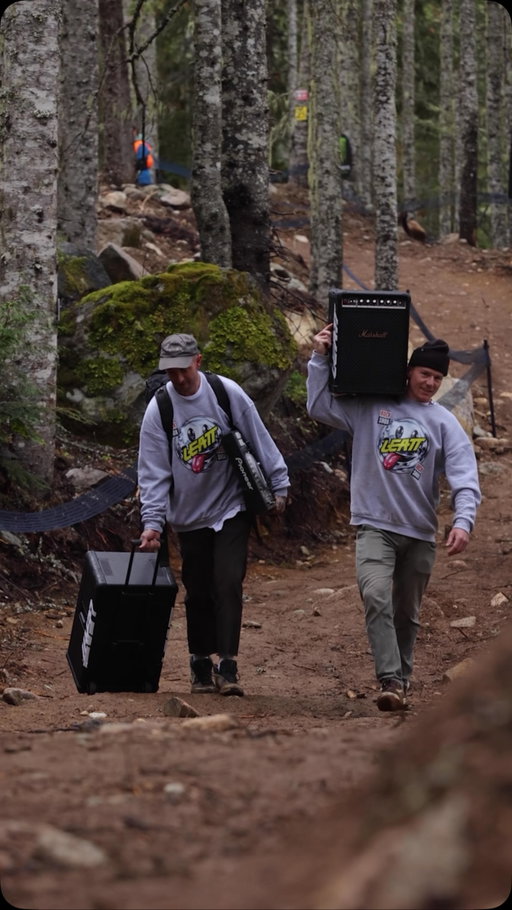 We stashed @marshall Bromley speakers in the woods at the Whistler MTB World Cup last weekend. 

Our pop-up DJs on the mountain bought another dimension to the racing.