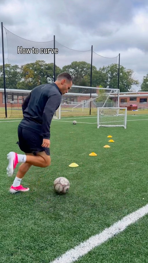 How to curve the ball every time 🔄 

#soccer #football #reels