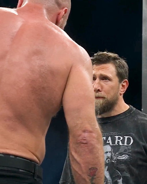 Bryan Danielson is here, and he and Jon Moxley embrace!

Watch #AEWDynamite A Tribute to PAC on TBS & HBO Max