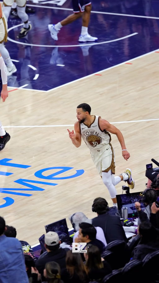 The best shooter the @nba has ever seen 👀 @stephencurry30 🐐