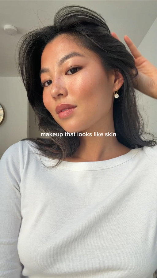 Glowy base routine with only @hourglasscosmetics available at @cultbeauty 🪄 #ad 

Veil Hydrating Skin Tint in shade 7
Vanish Airbrush Concealer in shade Apricot
Veil Translucent Setting Powder
Ambient Lighting Palette Volume 2
Unreal Liquid Blush in shade Scene
Unreal Liquid Highlighted in shade Infinite
Voyeur Waterproof Gel Eyeliner in shade Chestnut
Shape & Sculpt Lip Liner in shade Uncover

#naturalmakeup #hourglasscosmetics #glowybase #basemakeup