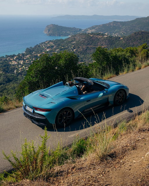 Five senses. One route. Two Italian houses on the French coast.
Journey of the Senses. Maserati x @acquadiparma, St. Tropez.

Chromatic sight: a dynamic lineup of Maserati, each a singular experience. Sound arrived with the twin-turbo Nettuno. Touch was leather, open-grain and Italian. Taste lingered for dinner.
Smell is where your imagination steps in.
#Maserati
