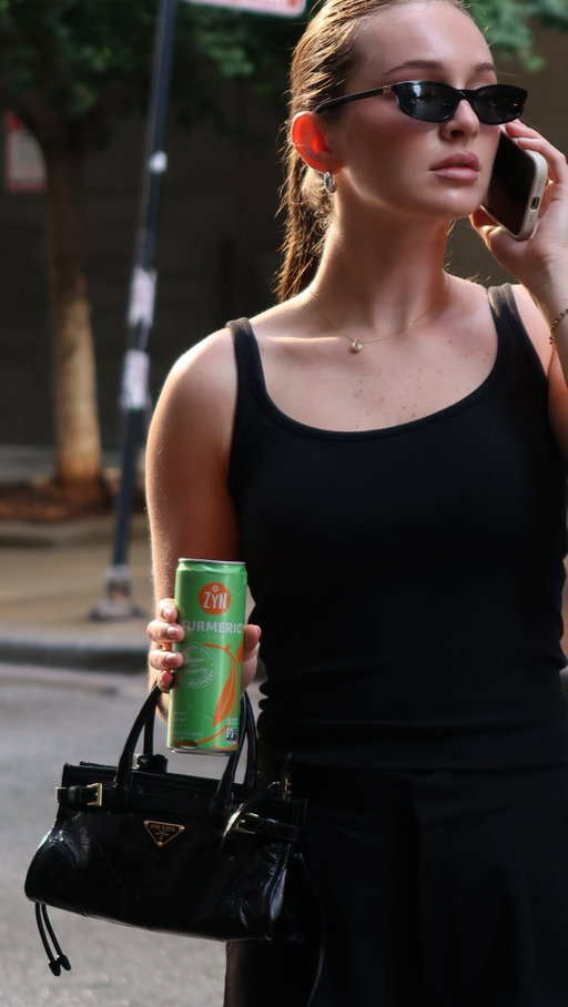 The turmeric found in Drink ZYN supports healthy inflammation every single day so your body is prepared before the workout even starts, not just after.

Drinkable turmeric and vitamins C & D, plus Zinc. Every single day.