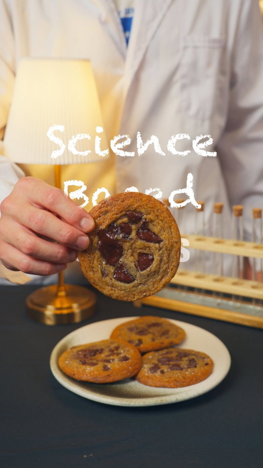 Chewy Brown Butter Chocolate Chip Cookies Made explained by Science 👨‍🔬
.
Crisp caramelised edges with a soft but not too gooey centre cookies made with the help of science
.
Made with:
@presidentuk butter (my favourite butter)
@taylorandcolledge vanilla extract 
@lylesgoldensyrup Golden Syrup 
.
Full recipe on my Substack!
https://dumpedlingss.substack.com/p/science-based-chewy-brown-butter
(Or Comment “Recipe” to be sent a direct link <3)
.
#cookie #science #cookierecipe
