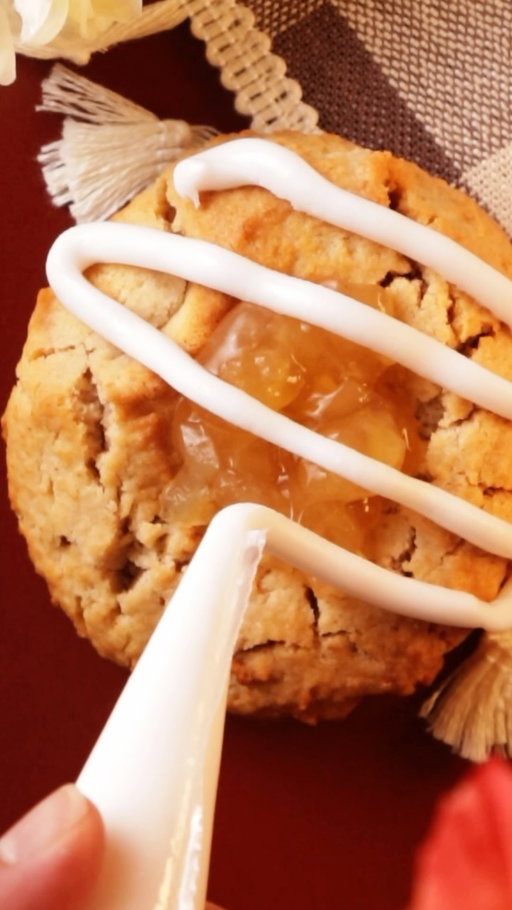 Sorry to the local apple orchard, but the best pick of the season isn’t coming from a tree. 🍎✨ Meet our Crisp Apple Fritter Cookie: a cinnamon-spiced sugar cookie packed with glazed donut pieces, topped with apple pie filling and vanilla icing. Fall in a bite, zero hayrides required.

Set your alarms for Friday, October 2nd! Head to your local Chip City or order online before they’re gone! 🚚💨

#ChipCityCookies #CrispAppleFritter #FallFlavors #CookieObsessed #FreshlyBaked