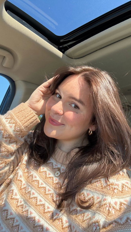 a little fall hair update🍂☕️ 
 
courtesy of @michaelachalaine.hair 🤎

#romanticizinglife #hairtransition #fallhaircolor #momsofinstagram #upsidedown