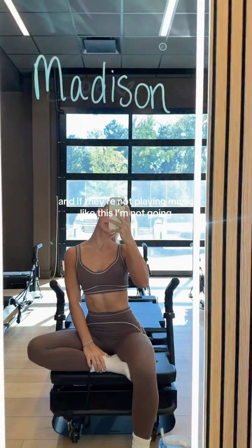 why ily 🤎 @oxygenfitstudio