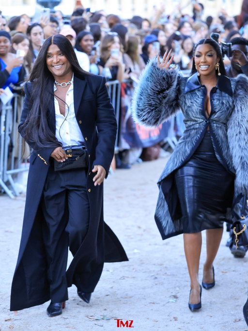 Porsha Williams and Law Roach make a stylish appearance ahead of the Schiaparelli fashion show during Paris Fashion Week! 💋👠

📸: Getty
