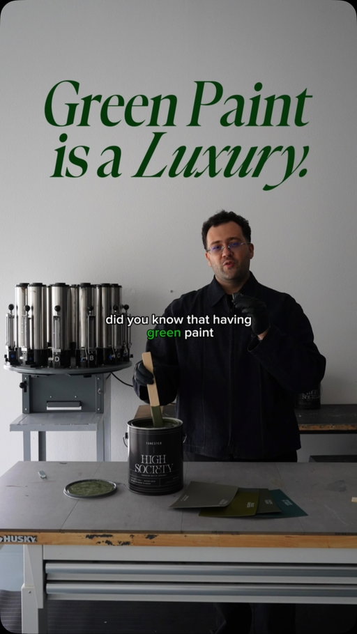 Green paint creates a luxury look 🍃