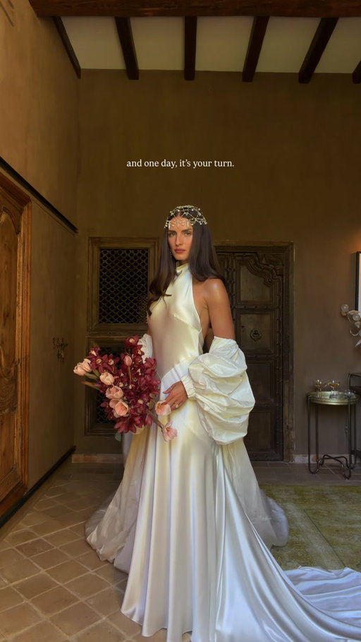 The moment I became my own romantic novel.

My dream dress by @alexandragrecco 

Location @mas.de.chabran
Wedding planners @morettievents
Flowers @biancospinoflowers
Photography @mattgodkinweddings
Videography @sommarfilms
Content creation @silvi_lubilubi
Hair and makeup @weddingsbyalejandra

#weddingdress #etherealaesthetic