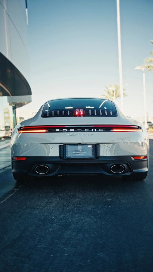Flat 6 Friday

The Porsche 911 Carrera 4 S