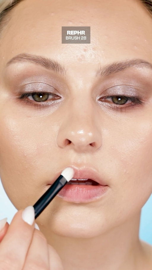 Who else was ☠️ for this acqua di gio ad, @emilydidonato was beyond stunning 😭

@aboutfacebeauty The Performer Foundation - F2 Olive, The Illusionist Concealer - F2 Olive
@scrandiebeauty Snatched Contour Block - Light
@rephr.to BRUSH 38
@narsissist Radiant Creamy Concealer - Nougatine
@bareminerals Original Mineral Veil Setting Powder (Sheer Fair)
@lauramercier Perfecting Pressed Powder - Translucent
@anastasiabeverlyhills Brow Wiz - Ash Brown
@lisaeldridgemakeup Eyeshadow Palette, Elevated Glow Balm - Butterfly Light
@colourpopcosmetics Stone Cold Fox Palette
@halfmagicbeauty Velvet Flik Eyeliner - Wolf Mood + Scene Snatcher
@merit Flush Balm - Bespoke
@wetnwildbeauty MegaGlo Highlighting Powder - Blossom Glow
@kjh.brand Sculpture Stylo - Slip