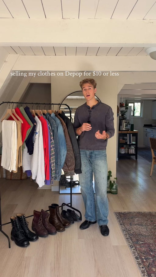 AD To show you how much I love @depop I am selling my pieces for $10 or less. #depop

These pieces will be going live Monday 10/5 6pm PST.