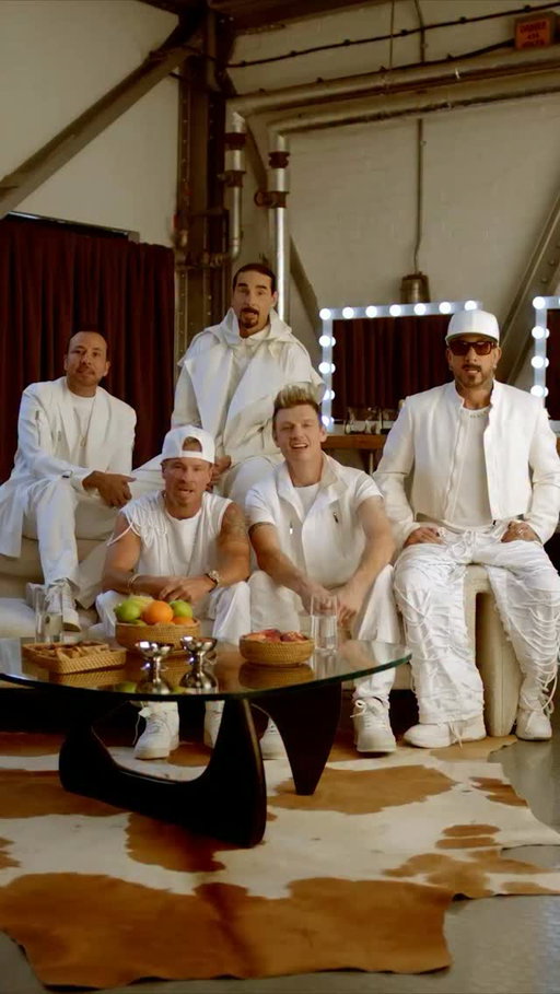 You heard it right! Rogers is bringing the Backstreet Boys to Canada 🇨🇦 

Rogers customers get exclusive presale ticket access on October 5. Head to your MyRogers app to claim your code. 

Customers also get access to premium experiences, including the chance to win VIP meet-and-greets, through the Rogers Beyond the Seat program. Stay tuned for more details.