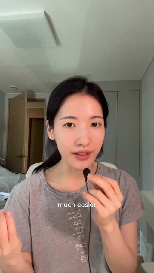 How to treat tiny dehydration lines, they are not wrinkles but signs of severe dehydration. 

That’s why you need ingredients like copper peptide+pdrn for firm, bouncy skin

Product: @rejuall_official PDRN copper peptide serum

#koreanskincare #skintok #copperpeptide #drrejuall #antiaging