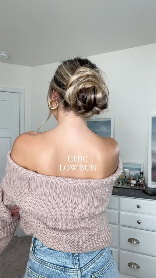 Chic Low Bun that’s perfect for sweater weather ✨🤍🍂☁️ I love this simple yet stunning low messy bun! It looks gorgeous with an off the shoulder top and would be such a pretty event hairstyle! All you need is two hair ties and you’re good to go!

Save this chic low bun for later when you’re in need of a little hair inspo! 

#hairtutorial #hairstyles #lowbun #messybun #easyhairstyles