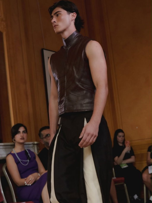 Forever grateful!! From signing with @94models just last week to making my runway debut at #ParisFashionWeek just days later. Huge thanks to @martinkurina, the best agent in the game, for making it happen!! 🤙🤙

Had an amazing experience and I’m so thankful to everyone involved for this opportunity it was a pleasure !