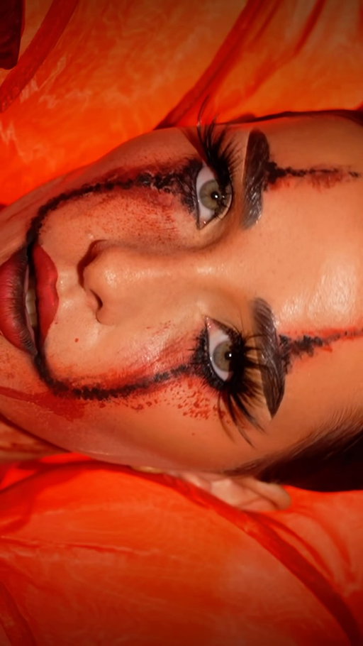 Me and the DEVIL 👹 Day 3 of 31 days of Halloween 👀 easy Halloween makeup

• @beautybay bright matte palette
• @maybelline lifter liner 

#easyhalloweenmakeup
#makeuptransformation #31daysofhalloween #makeupfyp