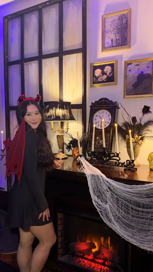 Spooky season is finally here! 👻
.
The Burton Experience: Academy of Dark Arts is back for its third year!
.
🧪 Guided potion-making
🔍 Brain teasing scavenger hunt
🧩 Trivia 
🎃 Halloween themed photo ops
🍸 Spooky cocktails and food
 .
📍The Burton Experience: Academy of Dark Arts
Café Nicole inside the Novotel Toronto Centre
@novoteltorontocentre @cafenicolebistro @fabulisttheatre 
.
⏳Now until Oct 31st
.
🎟️ Save $10 on tickets for select shows this month so don’t miss it!
.
#thingstodointoronto #halloween #halloweenactivities #torontoevents #torontodateideas