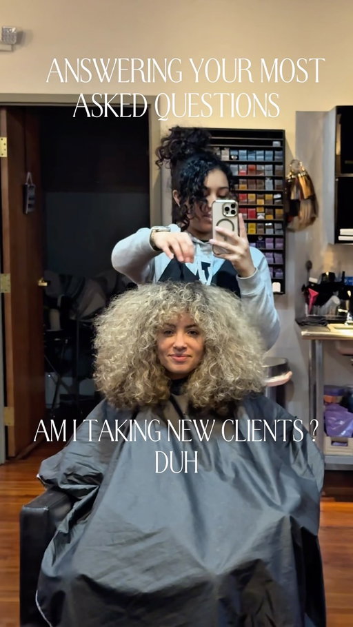 most asked questions: ANSWERED🙂‍↕️
drop any more questions in the comments or DM me ! 🙃

hope this helps, booking site in my bio🫶🏽

#curlystylist #pahairstylist #lancasterpa #curlycut #ecurlss