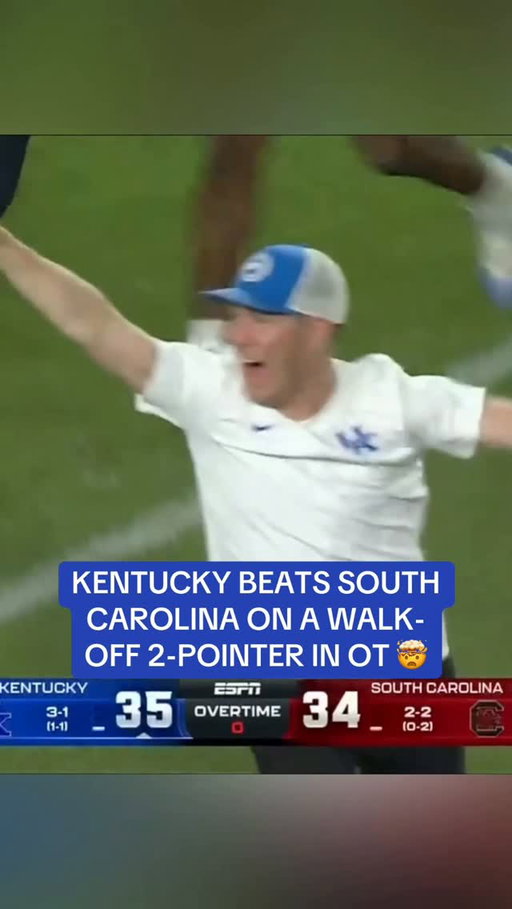 Shane Beamer and South Carolina blow a 17-0 lead 😳

#cfb #collegefootball #football #kentucky #southcarolina