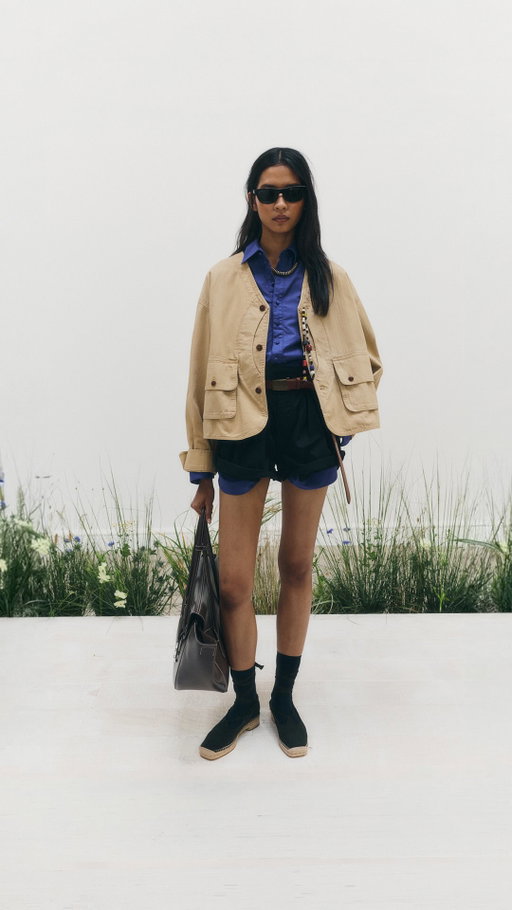 Layers of texture, worn with a unique sense of style. The women’s #PoloRalphLauren Spring 2027 collection embraces a personal approach to dressing.

Styled with jewelry by Piki Wadsworth (Diné/Hopi), Leon (Diné/Navajo) & Val Martinez (San Felipe Pueblo & Zuni Pueblo), and T.Skies as part of Ralph Lauren’s Authentic Makers program.

Featuring an Indian Madras scarf, woven in lightweight cotton fabric sourced from the Madras region.

#PoloRLStyle #ParisFashionWeek