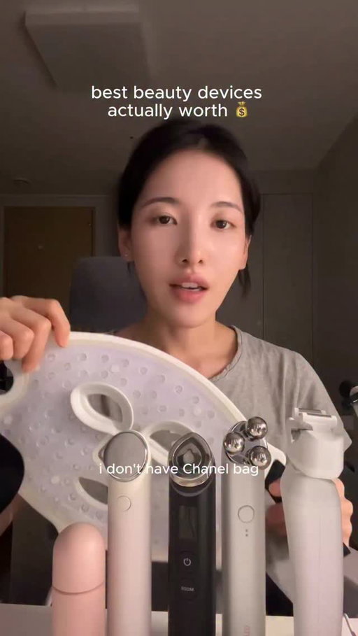 Skincare devices worth investing as someone who collects them as a hobby

Products mentioned:
Not ad
@medicube_global_official medicube booster pro / mini
@thome_global thome the glow
@currentbody led mask

#skinacregadgets #skincaredevice #koreanskincare #skintok beautydevice