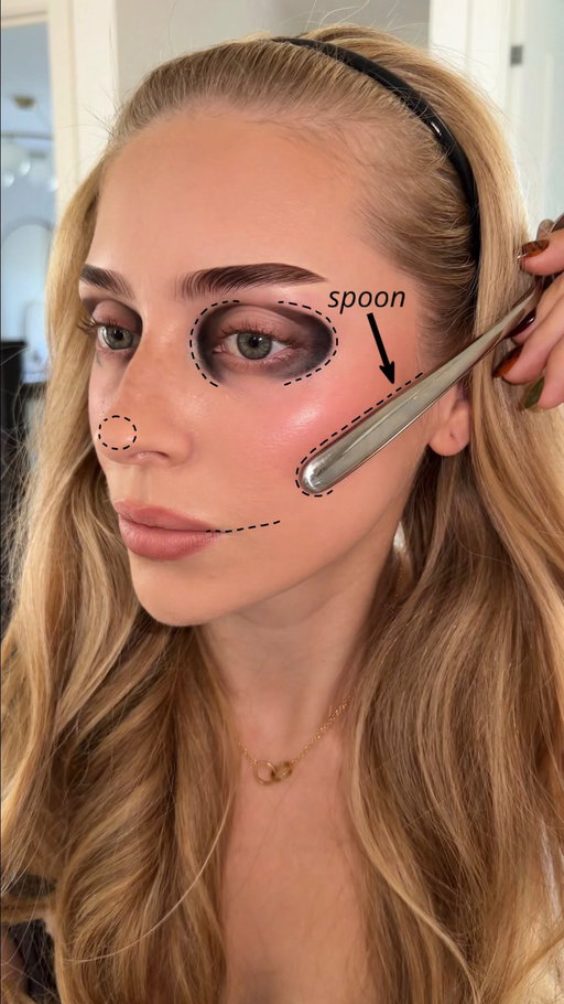 spoon skull hack 💀🥄♥️ save this video & try it later! <3 
products:
@charlottetilbury the classic eye pencil 
@mehronmakeup black paint stick 
@nyxcosmetics_uk epic wear liner stick in ‚pitch black’ 
@lorealparis telescopic extentionist mascara 
#halloween #halloweenmakeup #makeuphacks #beautyhacks #skullmakeup