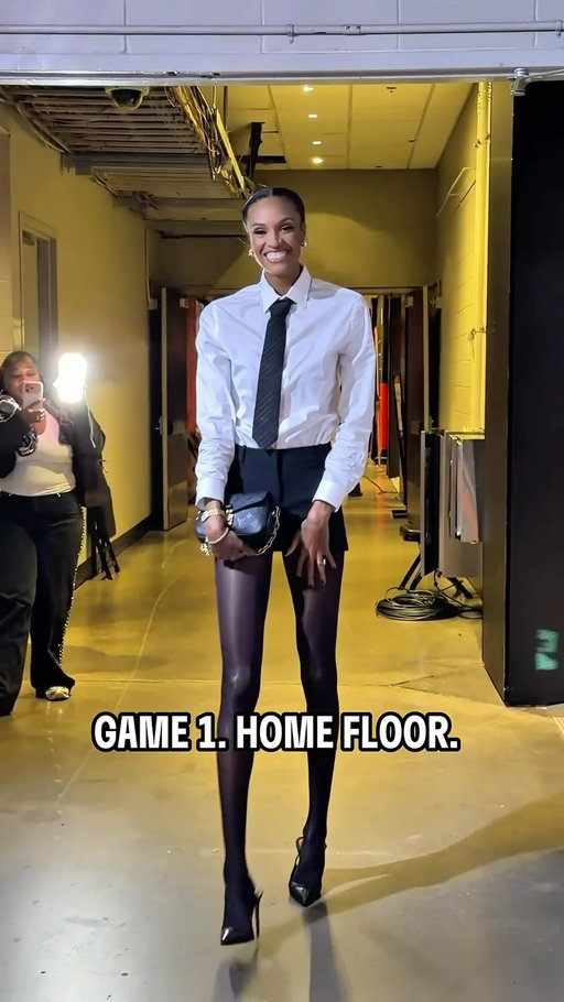 Home cookin’ for the Semis 🔥

The @atlantadream arrive in style as they prepare for Game 1 of Semifinals action! Tune in at 2pm/ET as they take on the No. 8 seed Liberty. 

2026 WNBA Playoffs presented by @googlepixel