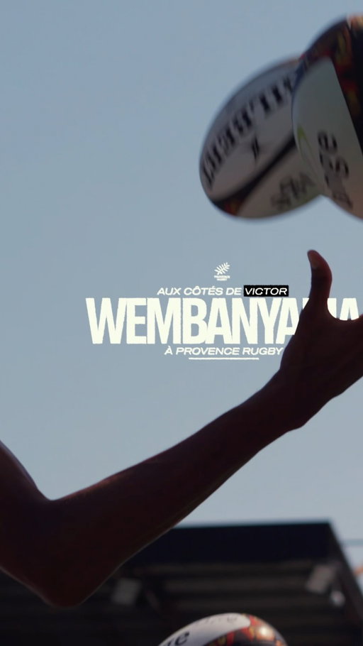 Bon… ce n’était plus vraiment un secret. 😏 

Mais il était temps de vous partager les images.
.

Cet été, @wemby est venu passer plusieurs jours à @aixmaville au Campus Provence Rugby, avec une envie très claire : travailler, découvrir et se nourrir d’un autre univers sportif.
.

À ses côtés, @hbarnes, venu l’accompagner dans cette parenthèse rugbystique et qui, lui aussi, s’est prêté au jeu avec beaucoup de curiosité, de disponibilité et de simplicité.
.

Préparation physique, travail au contact, entraînement avec le groupe, Captain’s Run… jusqu’à vivre au plus près des joueurs notre match amical face à @nissarugby.

Au-delà des athlètes, on retiendra surtout leur ouverture d’esprit, leur simplicité et la facilité avec laquelle ils se sont intégrés au groupe.
.

Depuis ? Les Noirs ont démarré le championnat avec 5 victoires en 5 matchs. 🖐️
.
On ne dira pas que Victor et Harrison y sont pour quelque chose…
Mais le clin d’œil nous plaît beaucoup. 😉
.

🎥 Retour sur quelques jours assez exceptionnels.