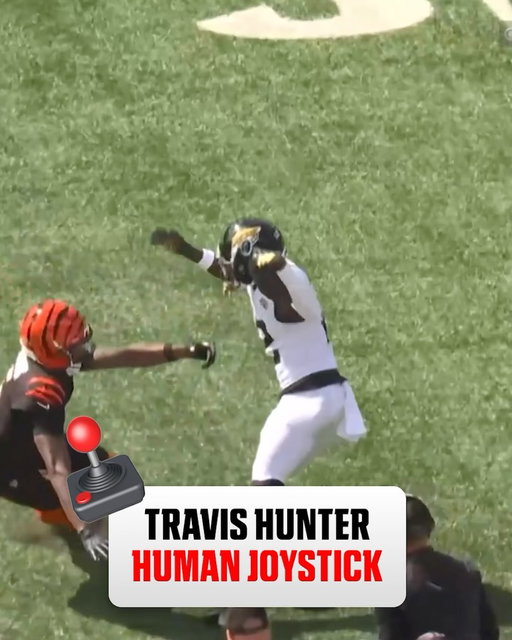 Imagine if this play counted 🔥

Hunter’s INT was called back after the Jaguars were called for roughing the passer.

(via @nfloncbs) #nflfootball