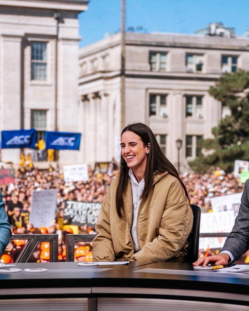 Thanks for having me @collegegameday a pretty special weekend in IC 💛💙
