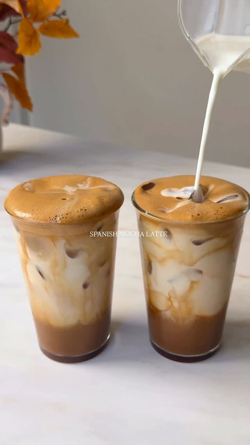 Spanish Mocha latte ☕️🤎 Chocolatey, creamy & just the right amount of coffee 🧊✨

☕️ ½ tbsp instant coffee
🤎 1–2 tbsp sweetened condensed milk
🍫 1–2 tsp cocoa powder ( if using sweetened, adjust accordingly)
💧 1 -2 oz warm water
🥛 ¾ cup milk
🧊 Ice

Froth the coffee, condensed milk, cocoa powder & warm water until smooth and creamy. Fill your glass with ice, add the milk, pour the mocha mixture on top & stir. 🤎☕️

#spanishlatte #coffeegirl #reelsinstragram #reelsvíral #instantcoffee