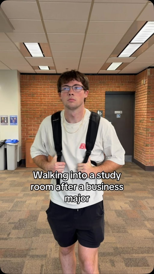 CC: @mackharrisonn #business #majors #college #studyroom