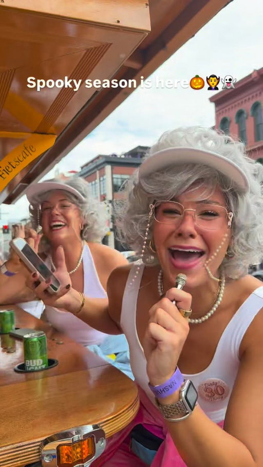 Costumes? Coming out. Drinks? Pouring. Pedal Tavern? Obviously. 🍻🎃