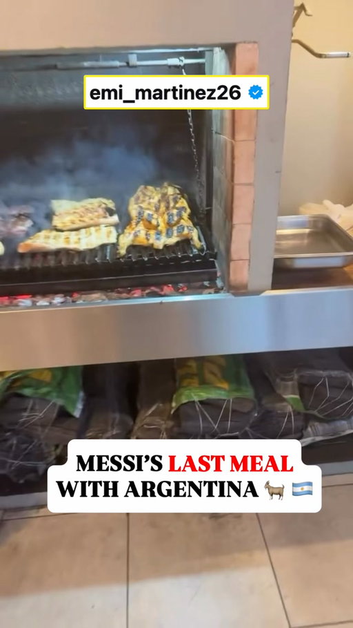 MESSI’S SENDOFF MEAL 🥺

Emi Martinez shared a behind-the-scenes look at the barbecue the Argentina squad had before Messi’s final game for the national team. 

Messi’s 21-year run with the national team, that saw him win a World Cup and two Copa Americas, will come to an end Tuesday night, as Argentina are set to face Benin at the Estadio Monumental.