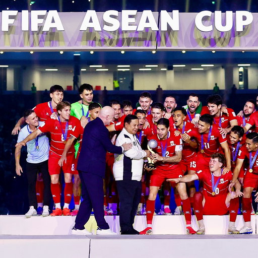 🇮🇩 Indonesia are champions of the first-ever FIFA ASEAN Cup, delighting more than 70,000 fans in attendance and millions across their football-loving nation and the world! 🏆 

Well done to 🇹🇭 Thailand for playing a fantastic tournament and a thrilling final which went all the way to penalties. 👏

My thanks to all the participating teams, volunteers, staff, organisers, hosts Indonesia, its President @prabowo, the government, @pssi led by President @erickthohir, @aff_aseanfootball led by Major General Khiev Sameth, and everyone whose love, efforts, and dedication made this tournament one to remember! ⚽❤️

#FootballUnitesTheWorld