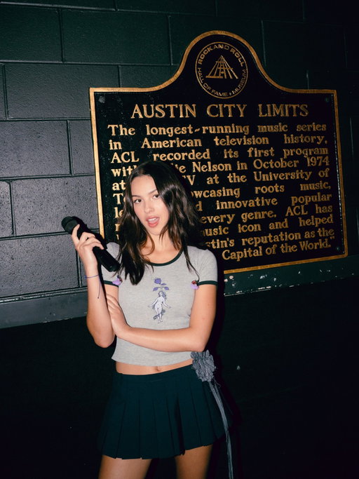 💗THIS WEEK💗 

Multi-platinum singer-songwriter Olivia Rodrigo showcases 'you seem pretty sad for a girl so in love' and other favorites on her second appearance on the Austin City Limits stage. Set your calendar to watch the premiere starting Fri. 10/9 at 9 pm CT / 10 pm ET. 

How to Watch:
▶️ The PBS app
▶️ https://www.pbs.org/show/austin-city-limits/
▶️ The ACL TV YouTube channel

🔗Visit the link in bio to subscribe to ACL TV on YouTube, and make sure to turn on notifications! 

📸: @izzynuzzophoto