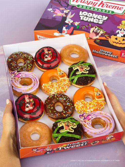 Halloween just got a whole lot sweeter with our NEW Krispy Kreme x Looney Tunes™ Halloween Collection 🎃

❤️ Bugs Bunny™: chocolate dulce kreme filling, red dulce icing, chocolate drizzle, and bat sprinkles
🧡 Tweety™ and Sylvester™: candy corn flavored icing and confetti sprinkle
💚 Taz™: OREO cookies & kreme filling, chocolate icing, OREO pieces, and green icing drizzles
💜 Lola Bunny™: purple frosting and gold stars

Which character-inspired doughnut are you most excited for? Drop the emoji in the comments 👇

Available starting 10/6