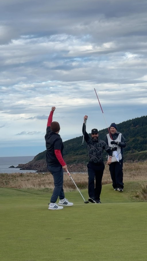 What a moment on 15 for the team from @shuswapnational, making eagle on the 15th to help them take a slight lead over @ponokagolfclub’s squad (who made an eagle of their own on 18) into the final round of the championship @cabotcapebreton