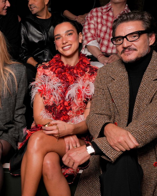 Dua Lipa, Pedro Pascal, Nicole Kidman and Alexa Demie sit front row at the Chanel show during Paris Fashion Week today ❤️‍🔥