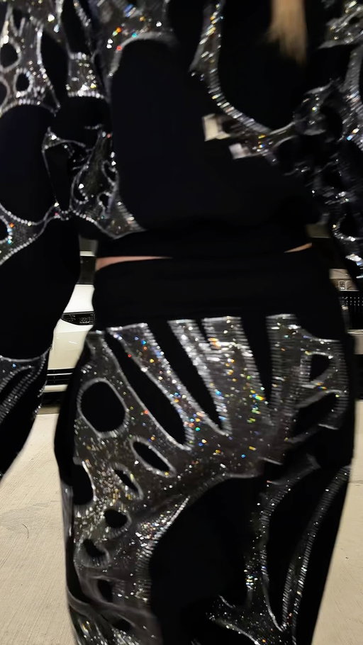 Black rhinestone sweatsuit 🖤
Plush, all-black, and covered in crystals that catch the light. The cool-girl fall outfit you’ll want to wear everywhere. Pre-order at icaruswick.com