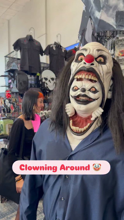 We somehow never posted this nightmare from Son of Monsterpalooza 2024. 😳🤡

A giant clown… with another clown inside its mouth… with another clown inside THAT clown.

Excited to see what monsters appear this weekend at Son of…

#SonOfMonsterpalooza #Monsterpalooza #Horror #Clown #Halloween