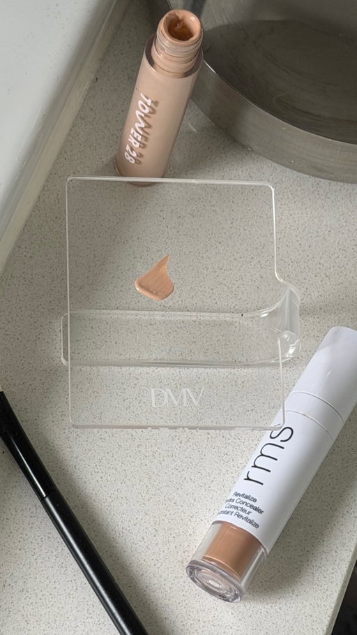 Welcome back to Makeup School. 
Colour correcting 101, made simple. just 2 products, why they work and how to use them to cover your dark circles. No complicated colour theory required.

Save this for the next time you want it to look like you’ve had a full nights sleep. 

#makeuptips #colourcorrecting #darkcircles #concealertips #makeuptutorial