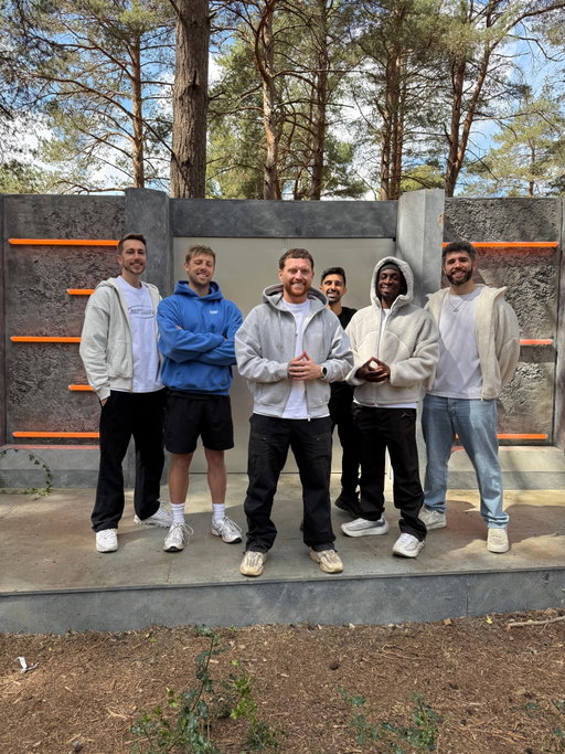 Thank you guys, honestly it means the world! 🧡

This week of Outside has been absolutely INSANE!! 

We just wanted to say a massive thank you to you guys for watching and supporting the show and helping to get it to the top of the charts across the world 

We genuinely wouldn’t be where we are without you lot backing us like you have, we truly have the best community around! 

You guys are legends

#sidemen
