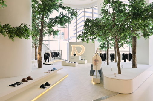 Represent Bangkok

Central Embassy, 2nd Floor
1031 Ploenchit Road
Pathum Wan 
Bangkok 10330, Thailand

Open Monday-Sunday, 10AM-10PM