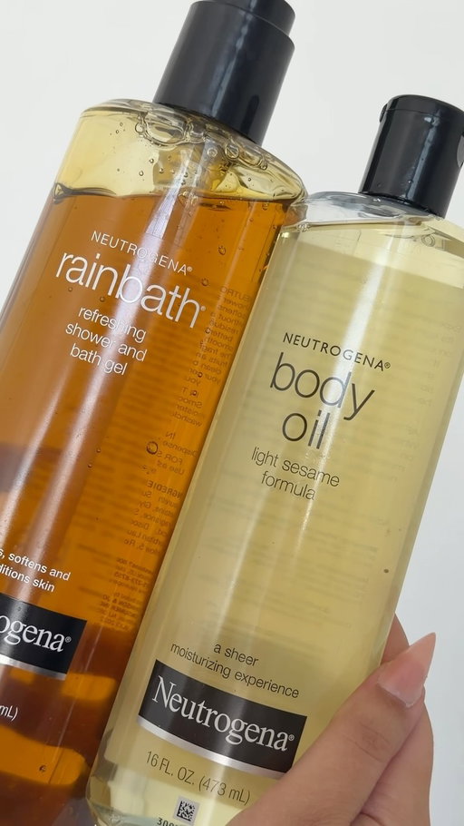 #NeutrogenaPartner My shower routine just got a little better 🤍 I’ve been loving the @neutrogena Rainbath Refreshing Shower Gel + Body Oil Light Sesame Formula for that clean, soft, hydrated feeling from head to toe.
‌
And if you’ve been wanting to try them, Prime Big Deal Days is October 6–7 👀 Shop Neutrogena on Amazon while the deals are live! 🛍️✨
#PrimeBigDealDays #AmazonPrime #Neutrogena #ad 
‌